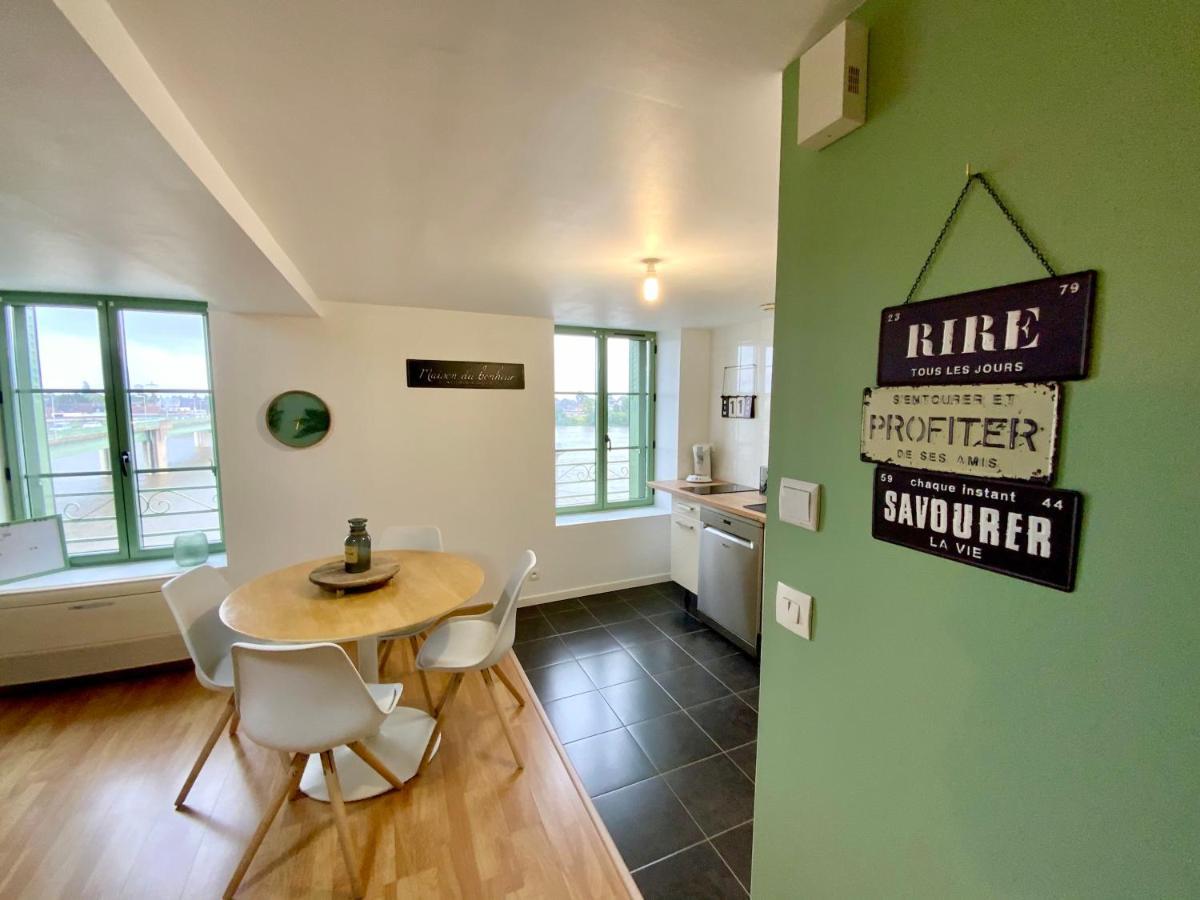 La Vue Loire Appartement Saint-Denis-de l'Hotel ภายนอก รูปภาพ
